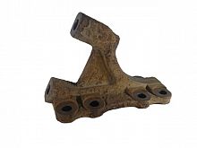 Кронштейн реактивной тяги левый Mercedes Benz A9413250409